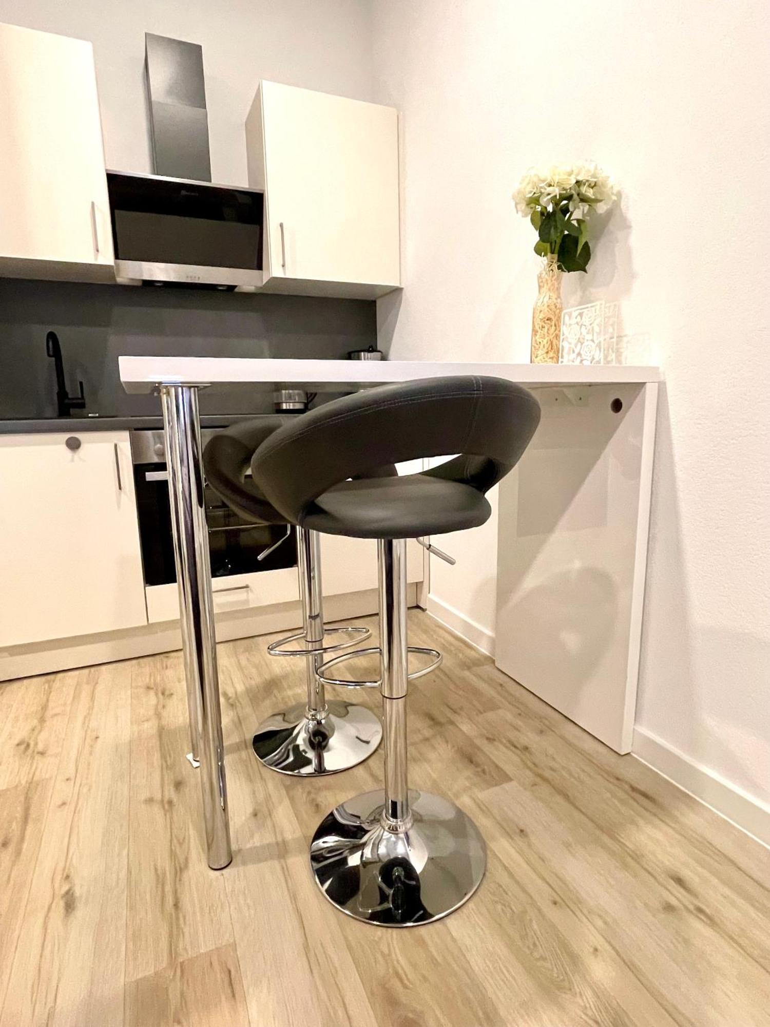 Neu Wunderschoenenes Weisses Apartament Am Schloessle Zentrum Goldstadt Пфорцхайм Экстерьер фото