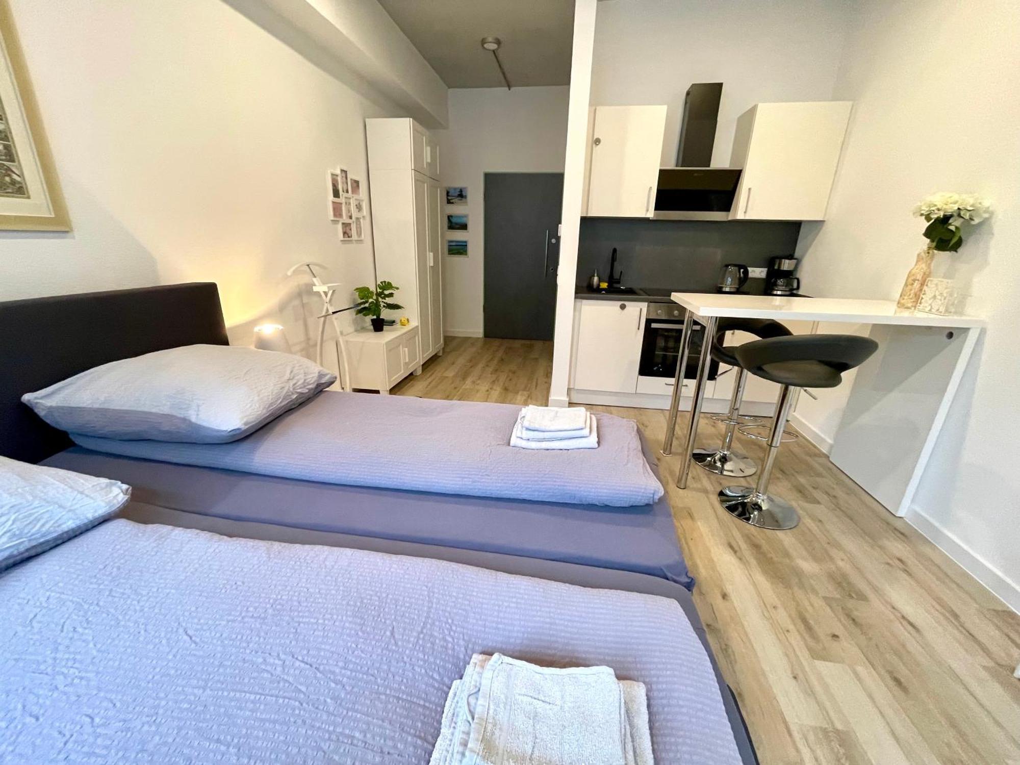 Neu Wunderschoenenes Weisses Apartament Am Schloessle Zentrum Goldstadt Пфорцхайм Экстерьер фото