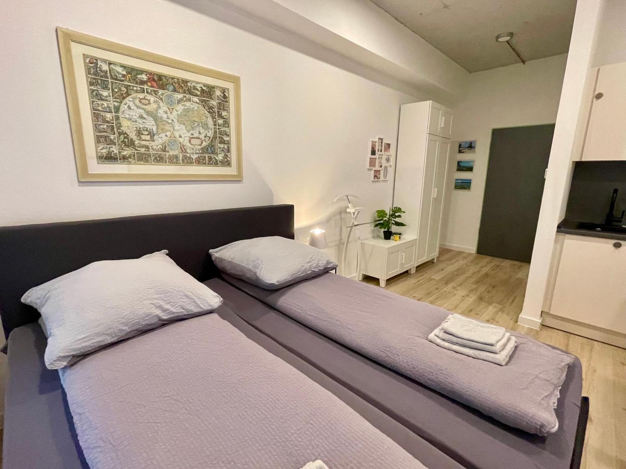 Neu Wunderschoenenes Weisses Apartament Am Schloessle Zentrum Goldstadt Пфорцхайм Экстерьер фото