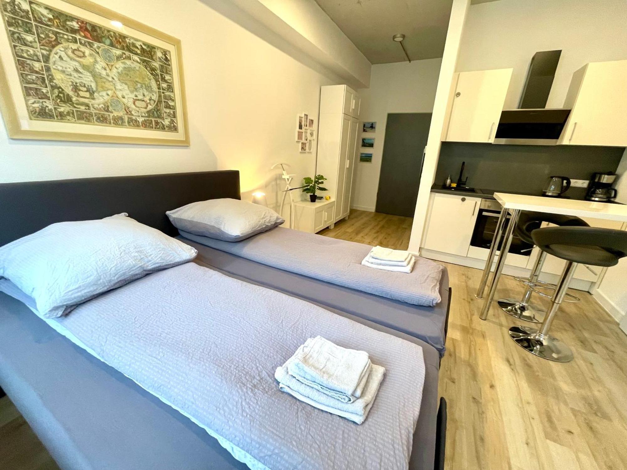 Neu Wunderschoenenes Weisses Apartament Am Schloessle Zentrum Goldstadt Пфорцхайм Экстерьер фото